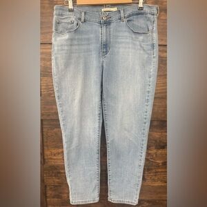 Levi's Women's Classic Crop Light Wash Jeans Size 14